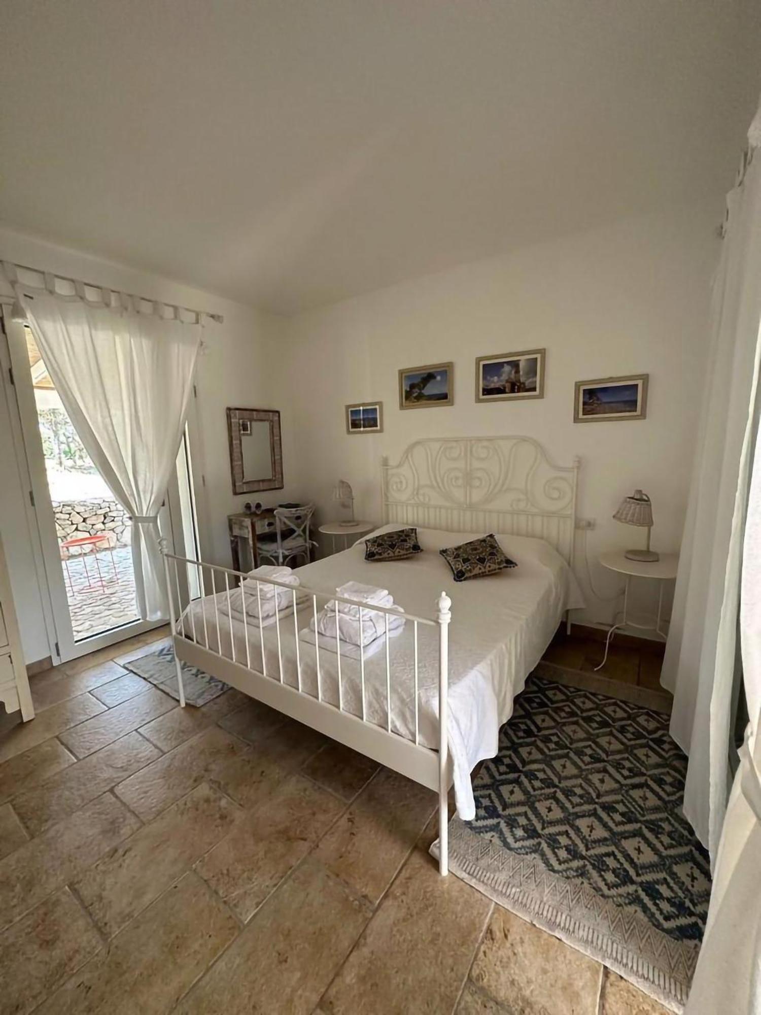Monti Russu Natural Guest House Aglientu Exterior foto