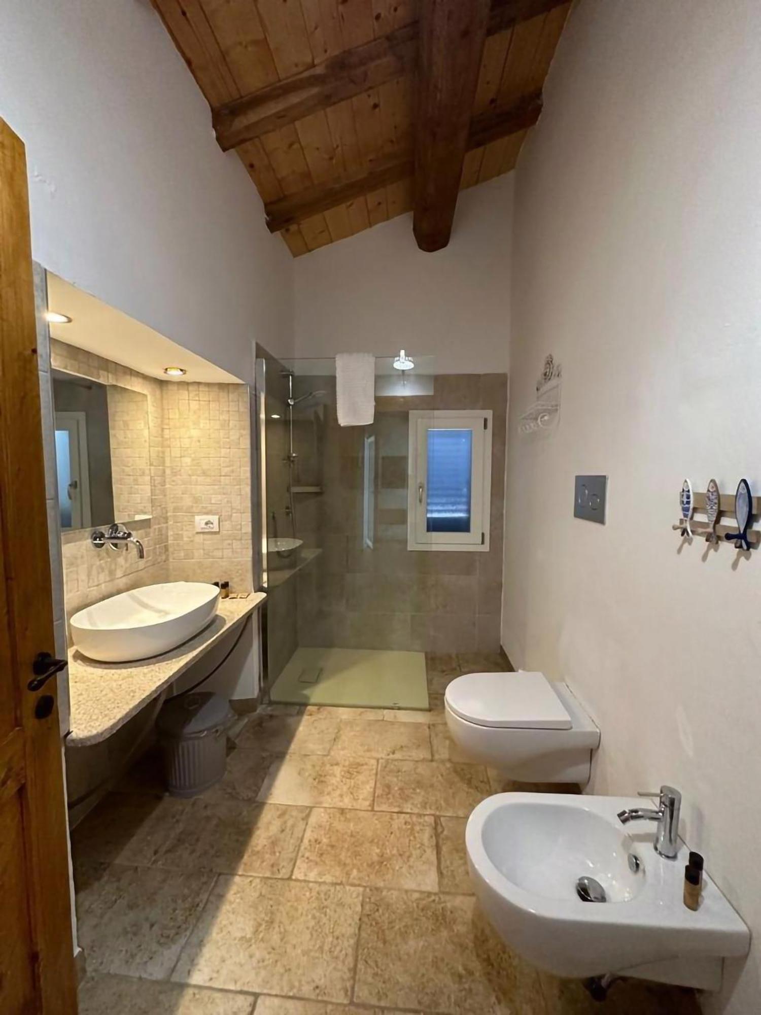 Monti Russu Natural Guest House Aglientu Exterior foto